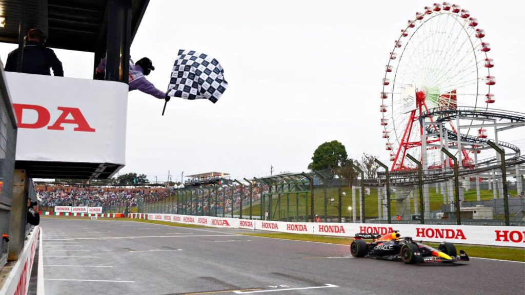 Max Verstappen vence no Japão e é bicampeão