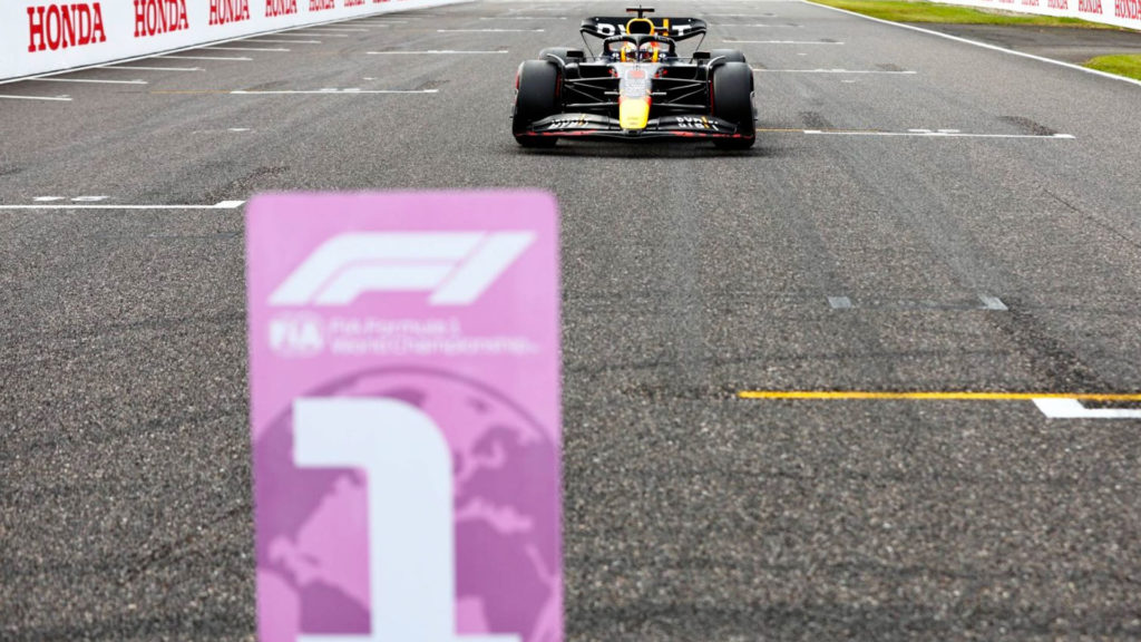 Primeira pole position de Max Verstappen no Japão